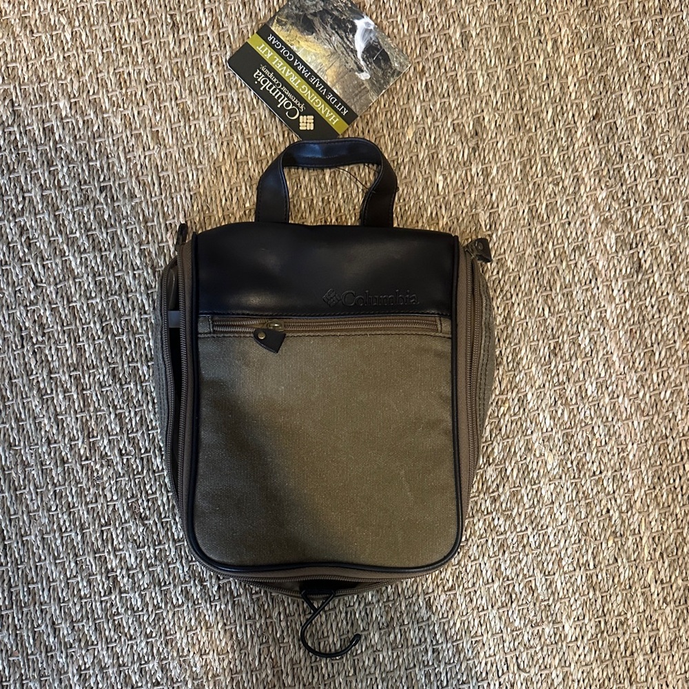 Columbia Men's Black and Brown Toiletry Bag